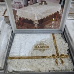 Скатерть бархатная с кружевом Haspen Zeynep 160 × 350 см Krem Кремовая